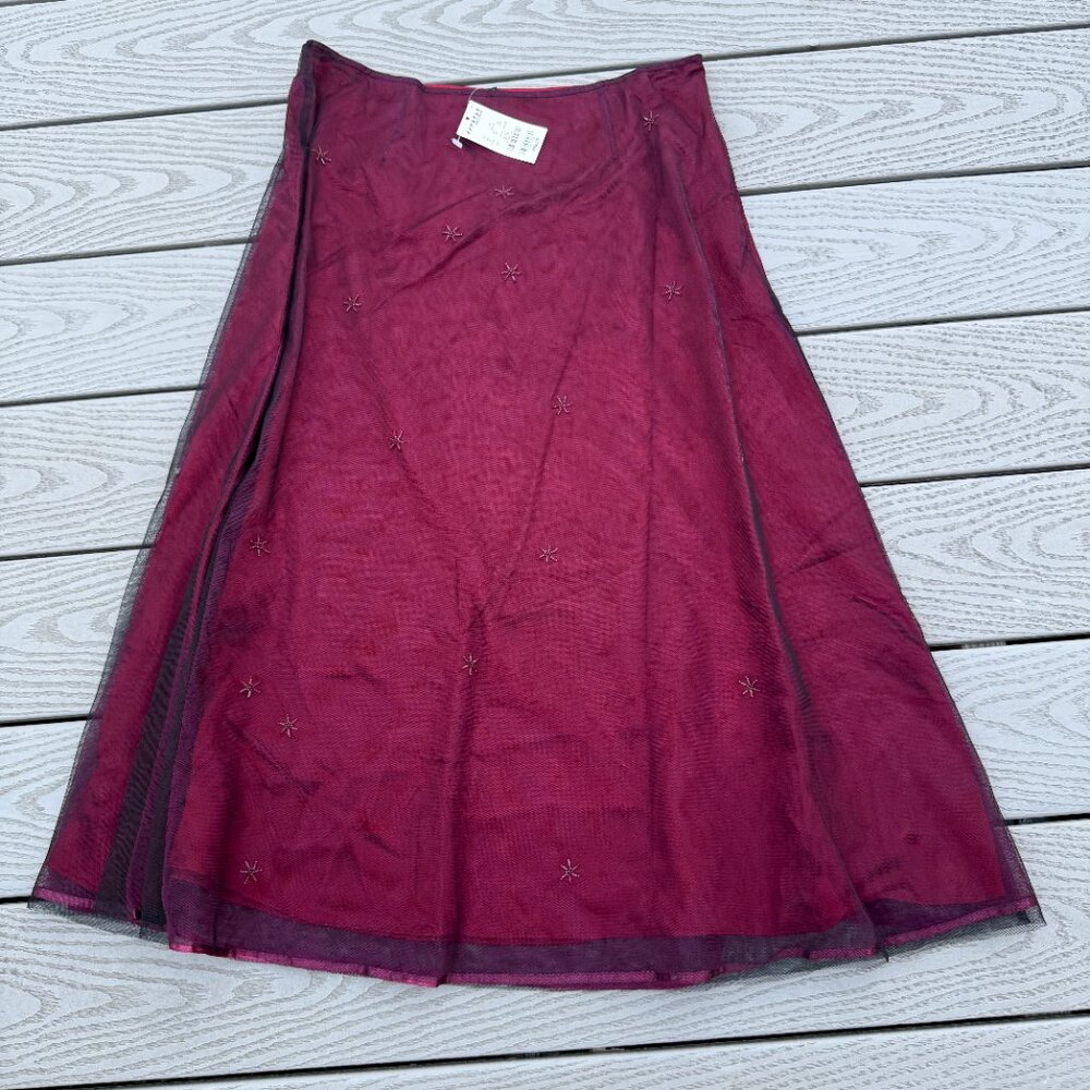 Express World Brand Skirt Size 9/10 Red Flowy Fairy Snowlake Christmas - Picture 2 of 6